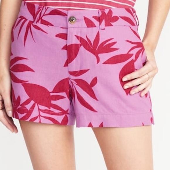 3/$20 Everyday linen blend short with 3.5” inseam - Picture 2 of 5